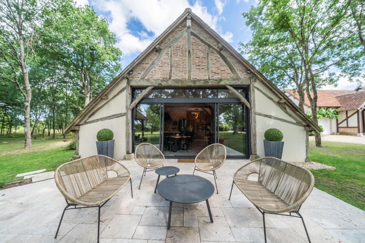 La Grange De Leonie, Chambres D'Hotes Avec Piscine Et Spa Mery-sur-Cher Экстерьер фото