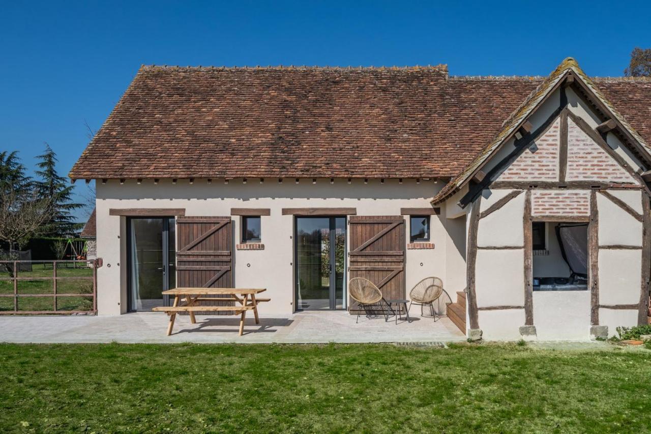 La Grange De Leonie, Chambres D'Hotes Avec Piscine Et Spa Mery-sur-Cher Экстерьер фото