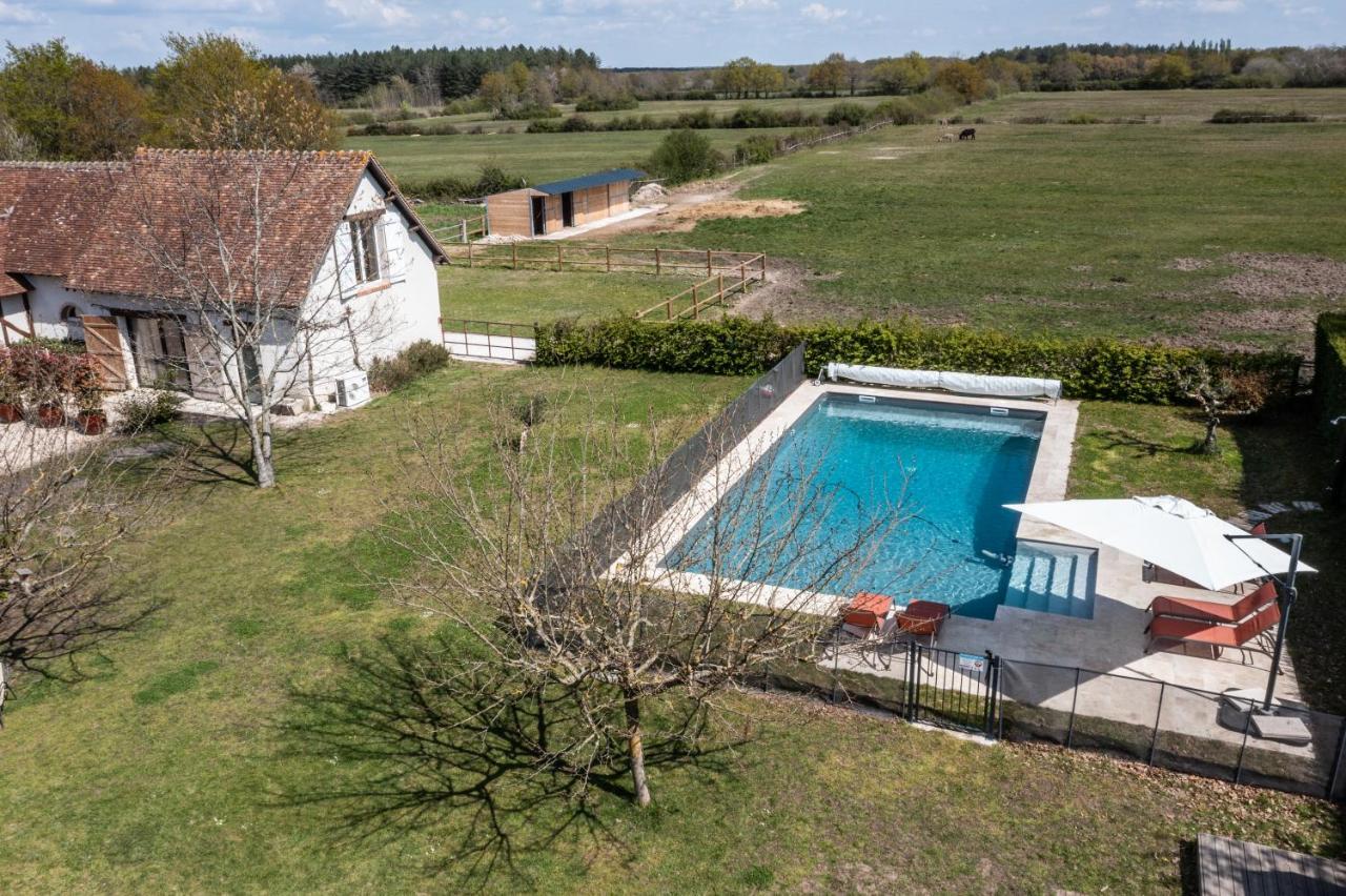 La Grange De Leonie, Chambres D'Hotes Avec Piscine Et Spa Mery-sur-Cher Экстерьер фото